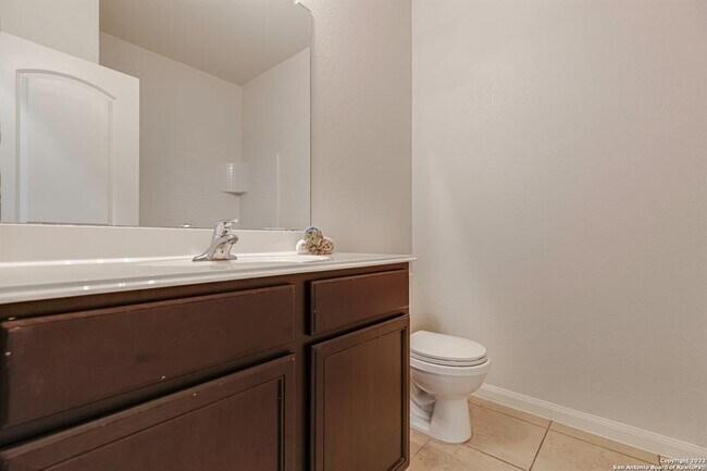 Building Photo - 7810 Creekshore Cove