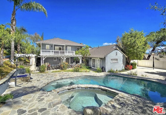 Building Photo - 3690 Crownridge Dr