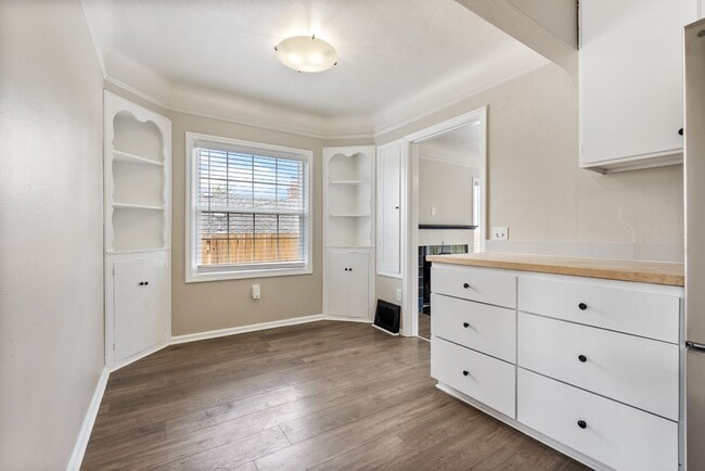 Building Photo - Charming 3 Bedroom Home in NE Portland!