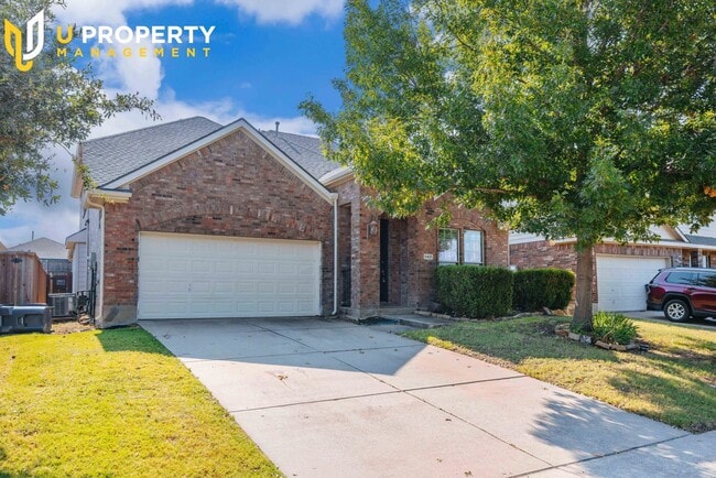 Building Photo - Charming two-story brick home in the desir...