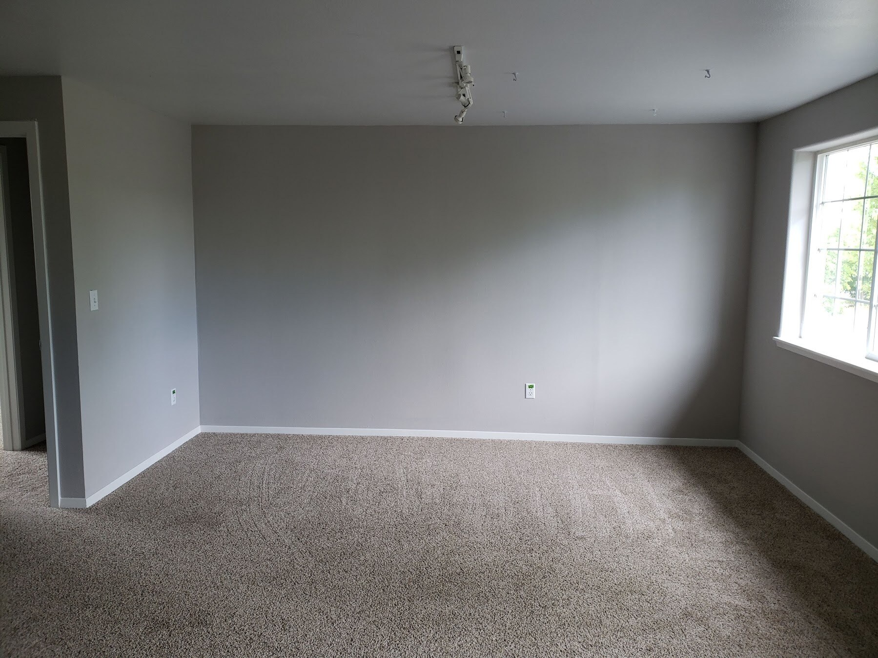 Second bedroom - 770 Hyacinth St