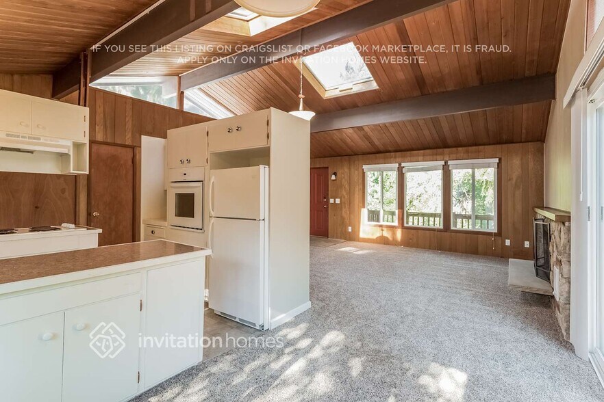 Building Photo - 118 140th St SW