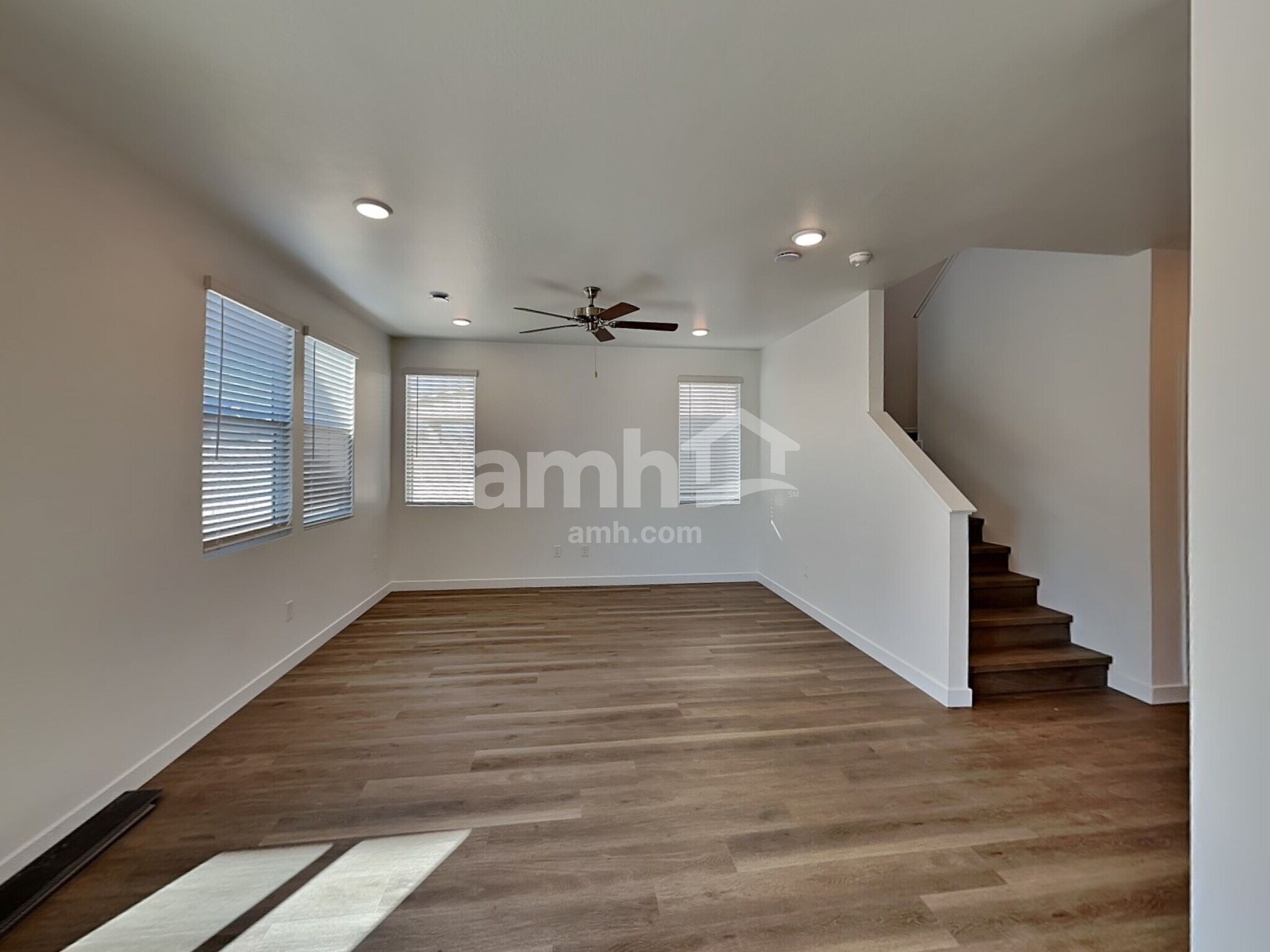Building Photo - 25764 N 184th Dr