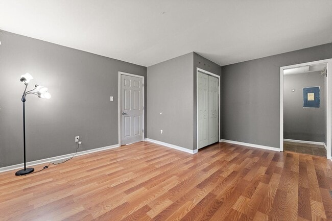 Building Photo - 767-1 Heritage Rd