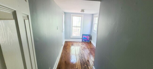 Building Photo - 1318 Ormewood Ave SE
