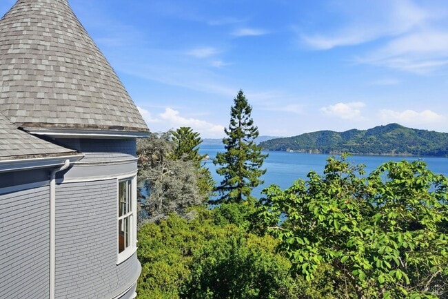 Building Photo - 172 Bella Vista Ave