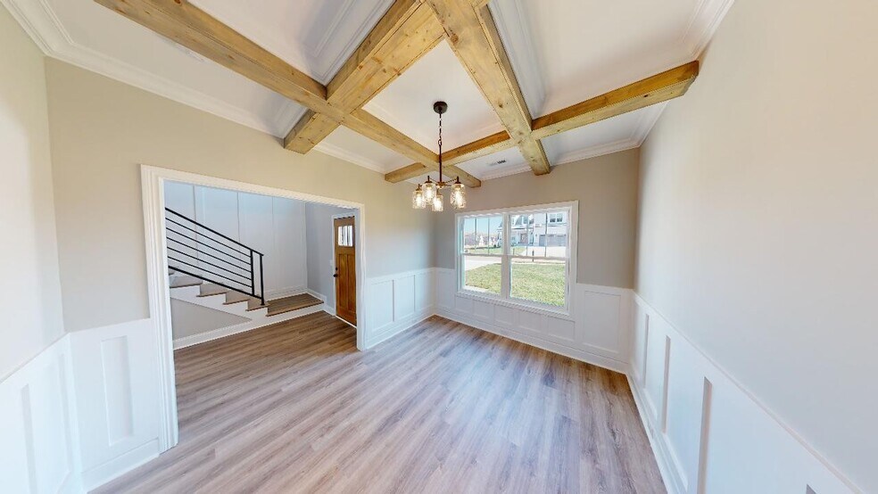 Building Photo - 221 Bluebell Dr
