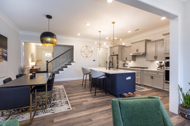 Building Photo - 4807 Blanchard Wy