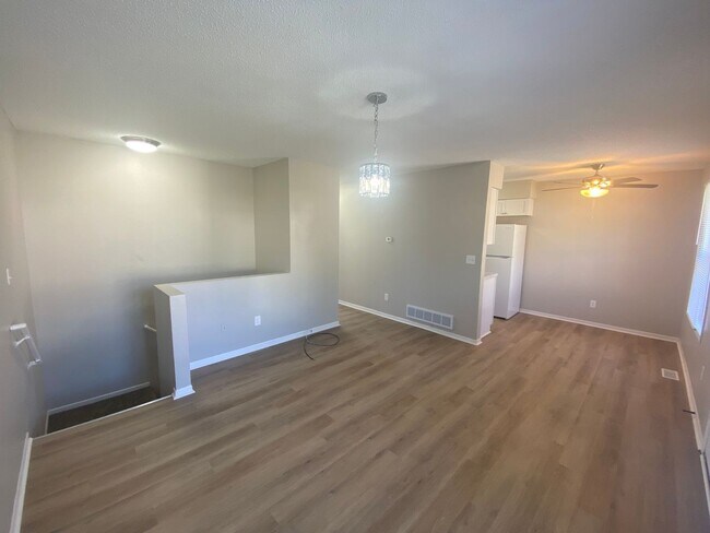 Building Photo - 3101 SE 17th St