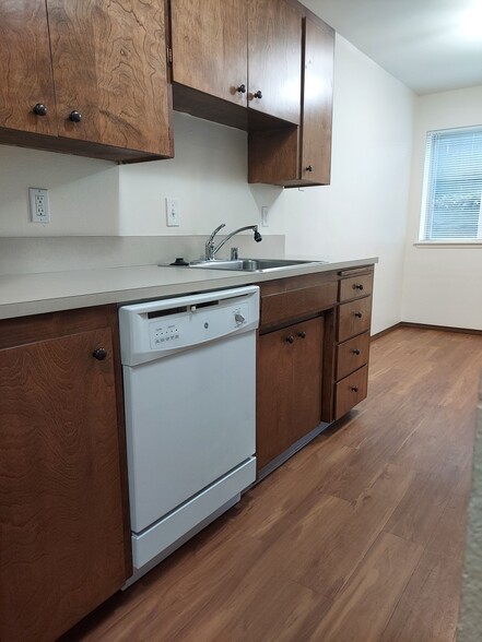 Kitchen - Legend House