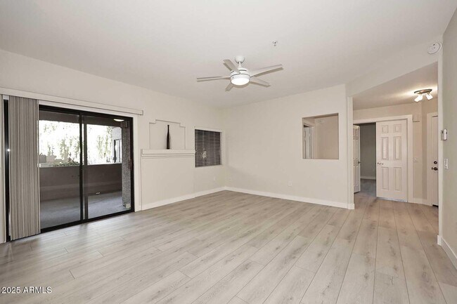 Building Photo - 15050 N Thompson Peak Pkwy