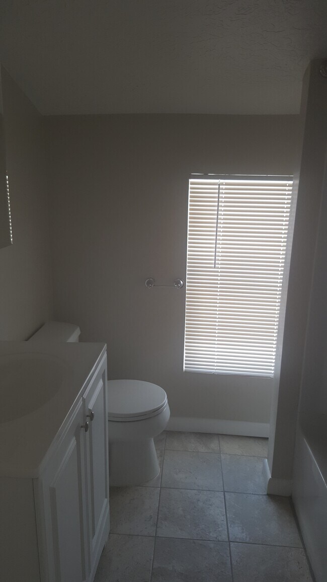 Building Photo - 6th Street, LLC