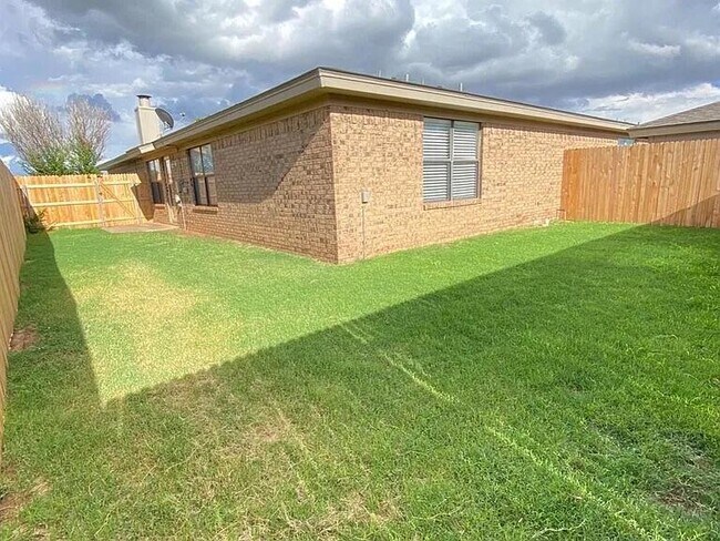 Building Photo - 6610 Hope Ave