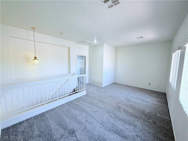 Building Photo - 10404 Sloping Hill Ave