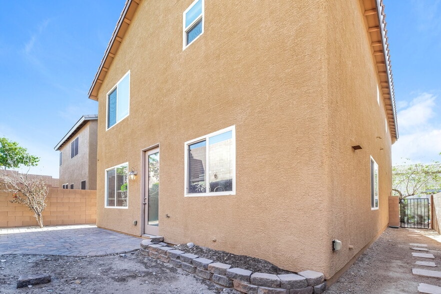 Building Photo - 7369 Puddle Duck St