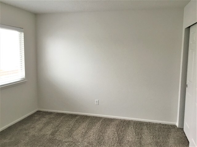 Building Photo - 21480 E 42nd Ave