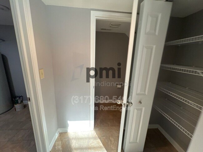 Building Photo - 2343 Ashton Ln