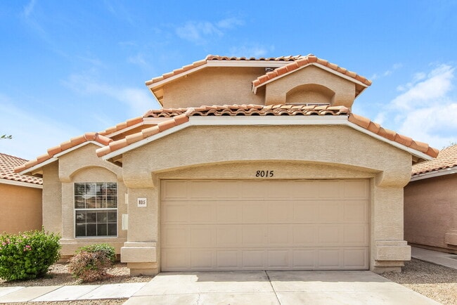 Building Photo - 8015 W Laurel Ln