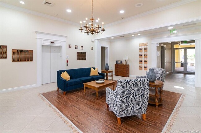 Building Photo - 2371 SW Carriage Hill Terrace