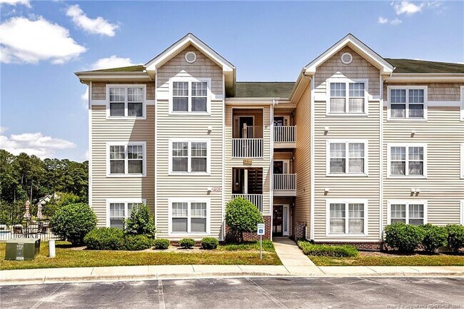 Primary Photo - 3332 Harbour Pointe Pl