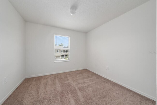 Building Photo - 9425 Westside Hls Dr