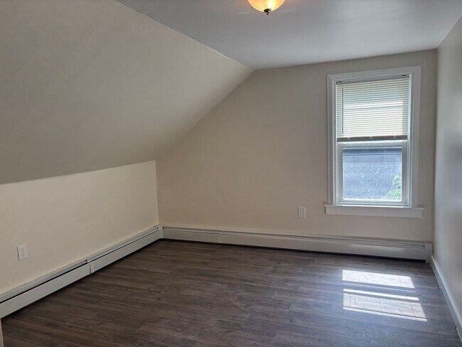 Building Photo - 17 Armington St