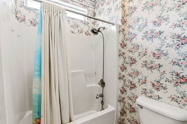 Building Photo - 790 Prairie Ln