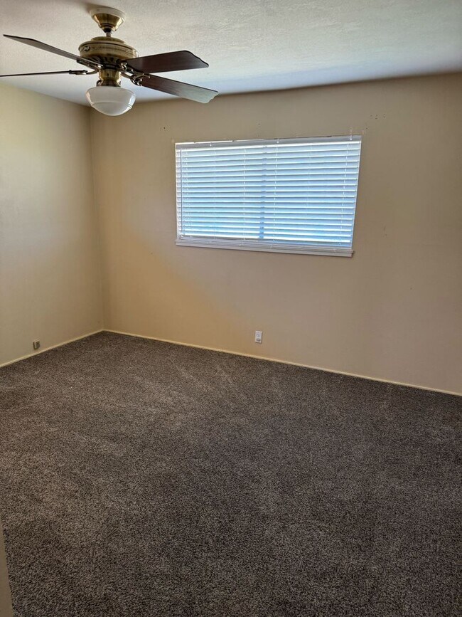 Building Photo - A Must see!  Apply to schedule viewing