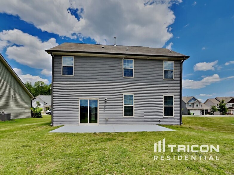 Building Photo - 3317 Lacewing Dr