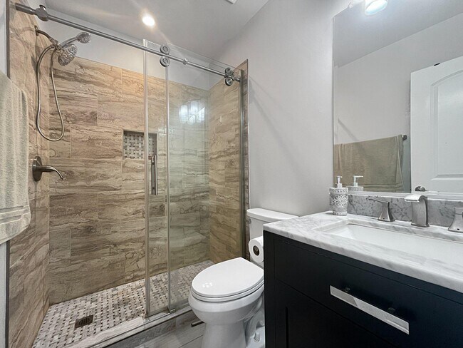 Building Photo - 43450 Hopestone Terrace