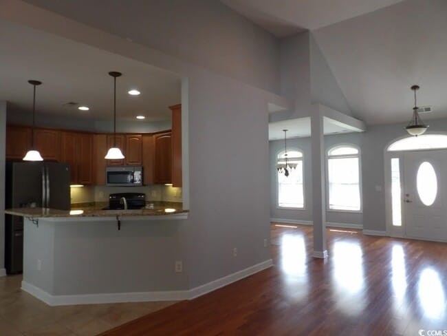 Building Photo - 124 Mesa Raven Dr