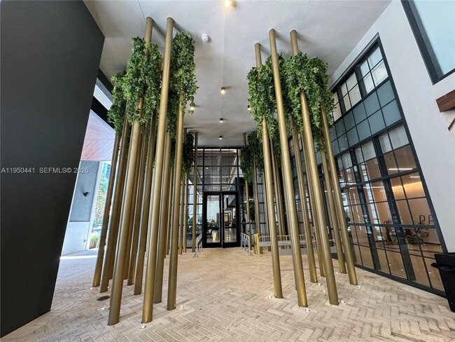 Building Photo - 159 NE 6th St