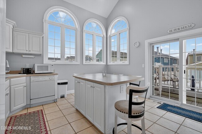 Building Photo - B19 Haddonfield Ave