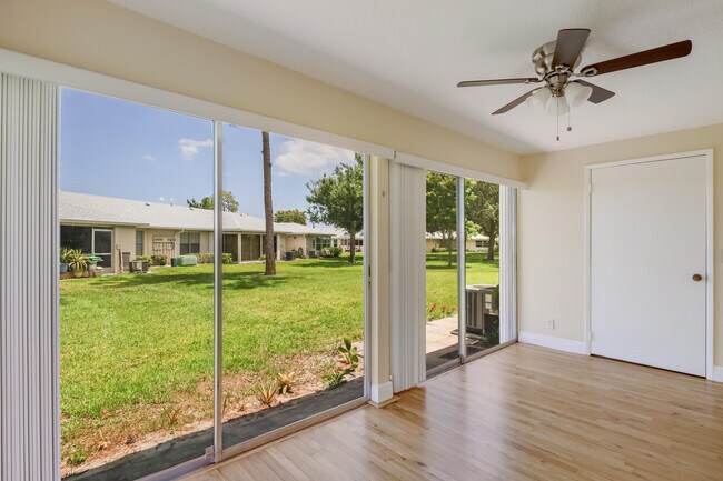 Building Photo - 459 Franconia Cir