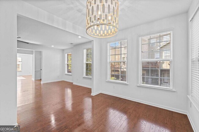 Building Photo - 4228 Laurel Creek Ct SE