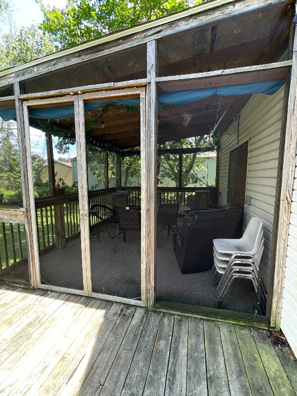 Building Photo - 534 Parker Ave