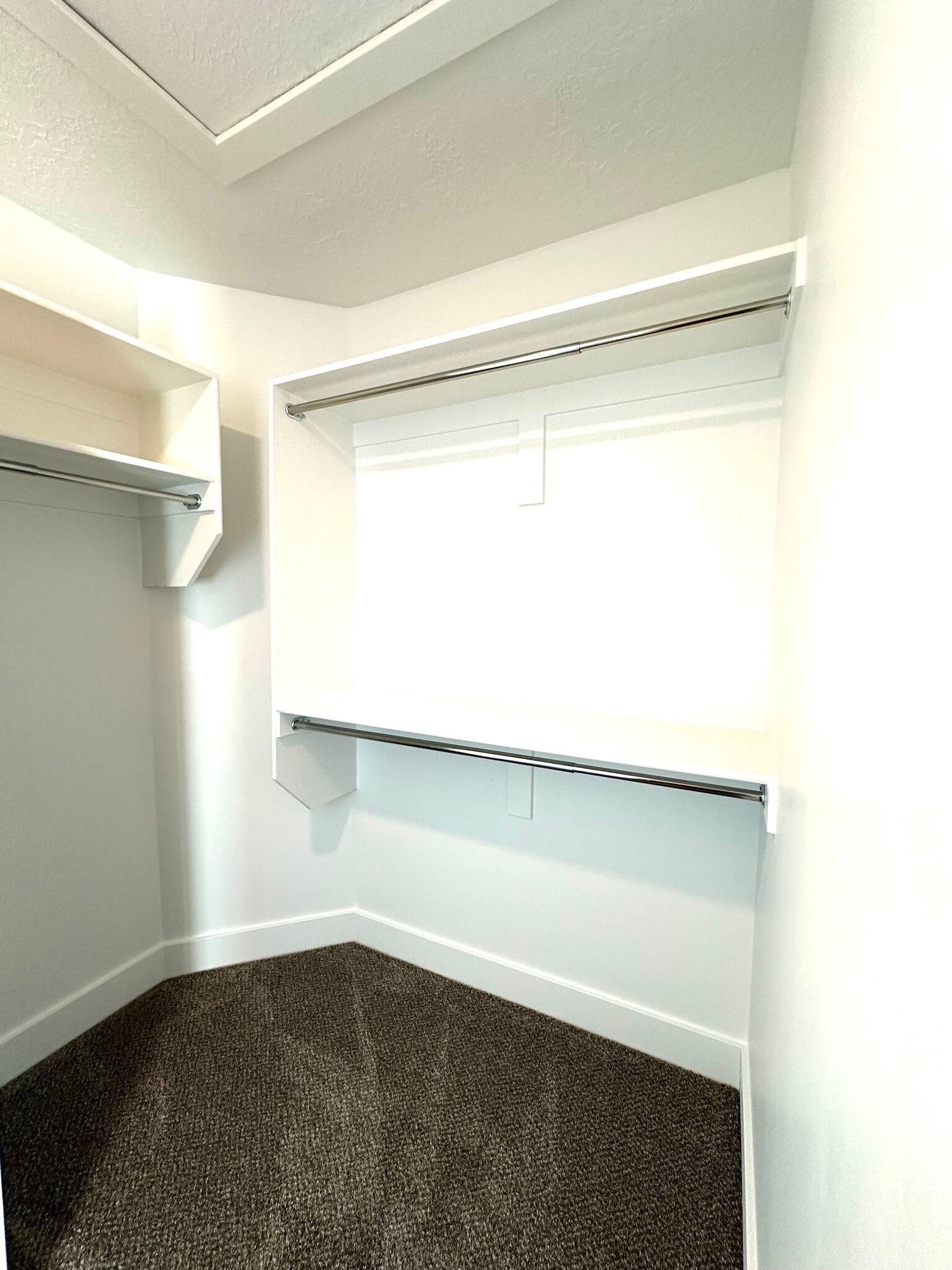 Building Photo - 718 N 160 E