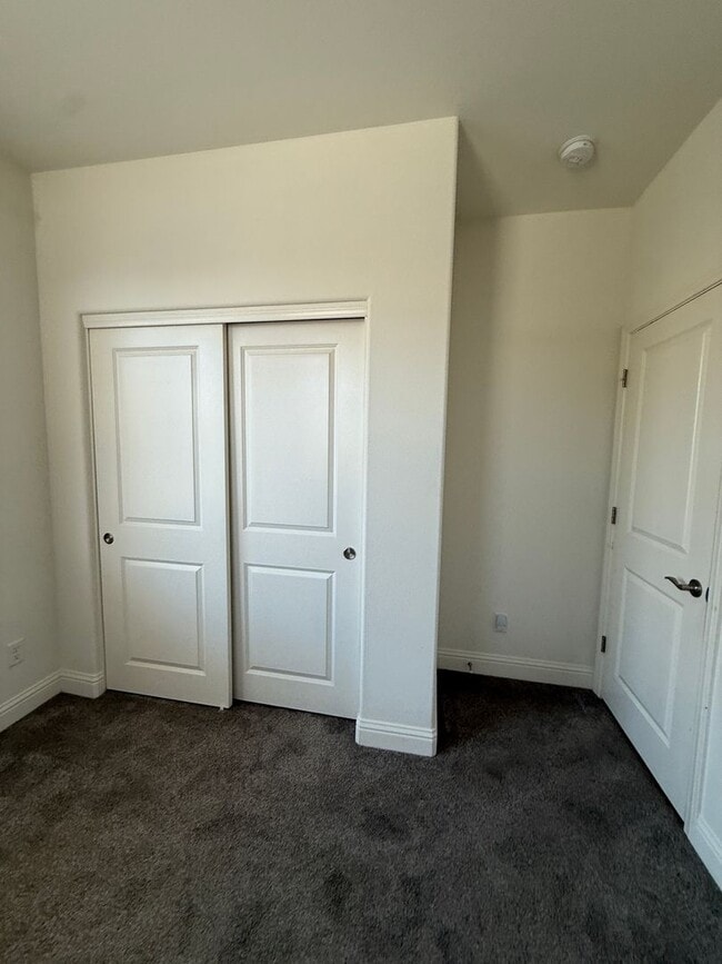 Building Photo - Beautiful Newer Two Story Home in The Gated Community of HG Gardens