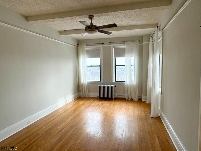 Building Photo - 363-377 Mt Prospect Ave