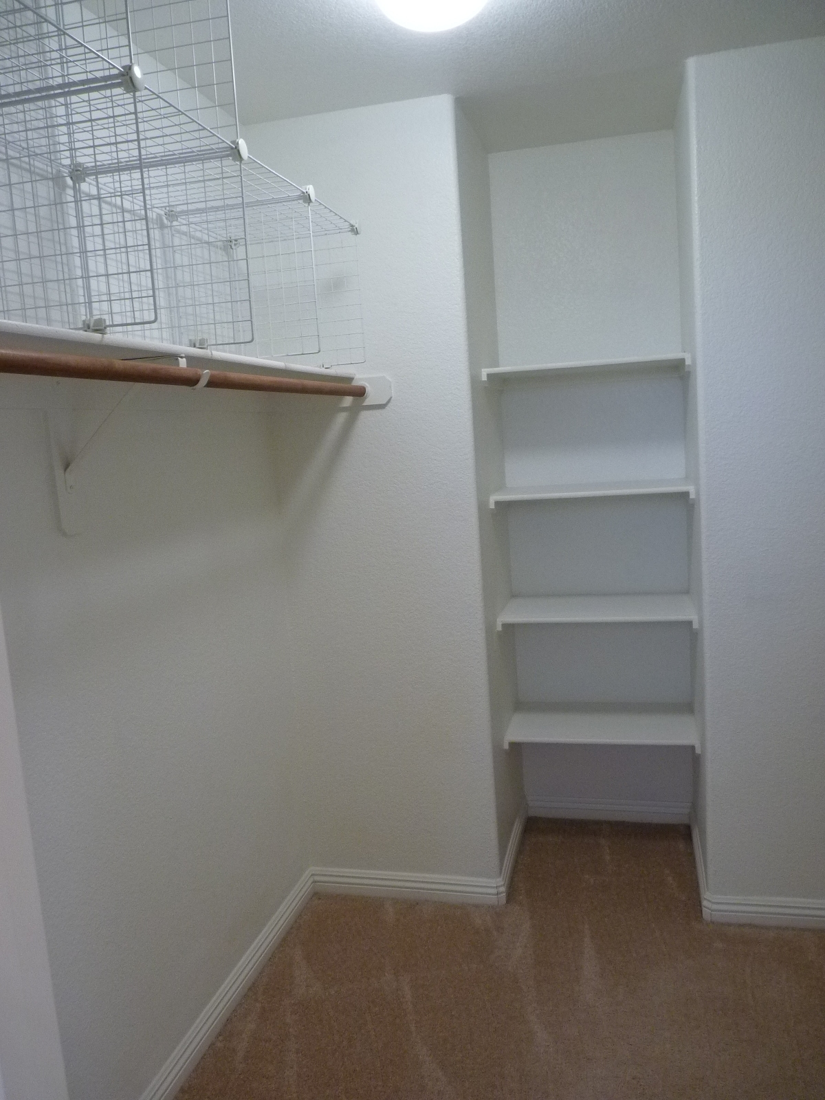 Building Photo - 81 Dow Jones St