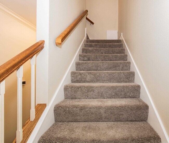 Building Photo - 7106 Ohio St