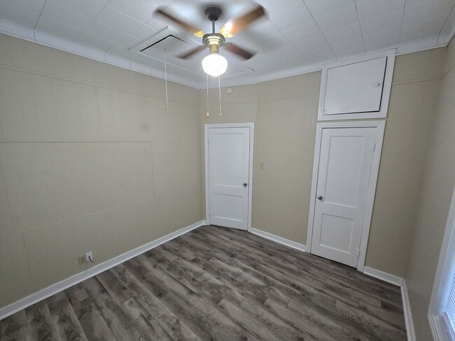 Building Photo - 5195 Seale Rd