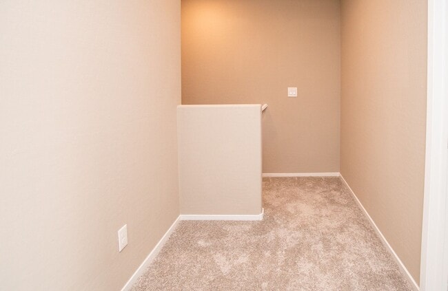 Building Photo - COMING SOON!! GorgeousTownhome in Summerlin