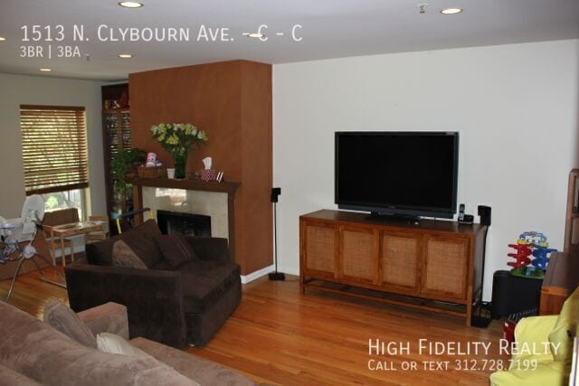 Building Photo - 1513 N Clybourn Ave