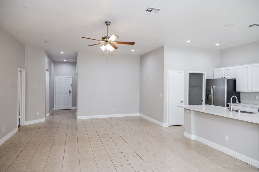 Building Photo - 3394 Wasatch Cedars St