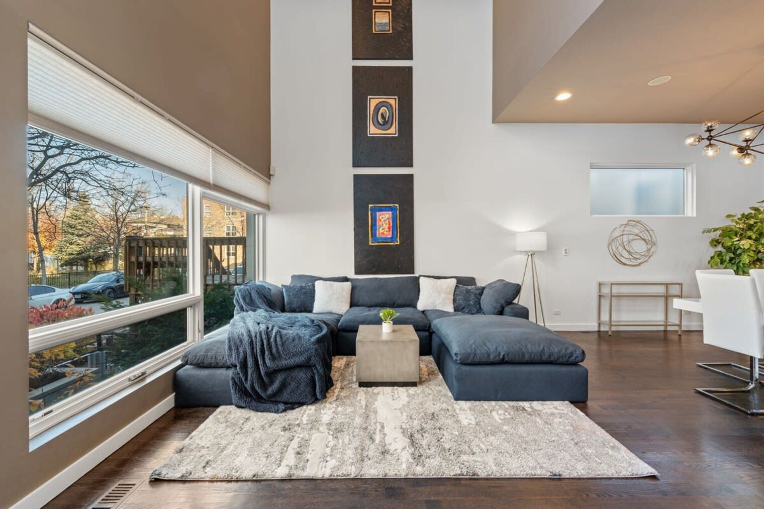 Building Photo - 2223 W Race Ave