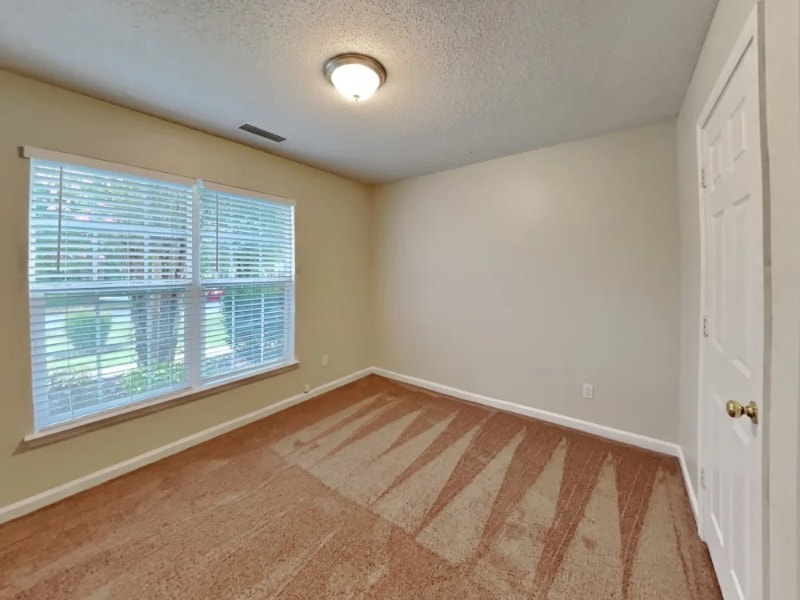 Building Photo - 105 Bosburg Dr