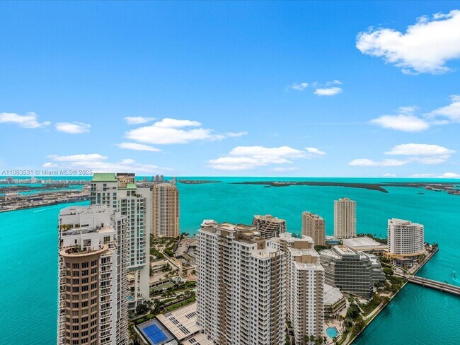Building Photo - 465 Brickell Ave