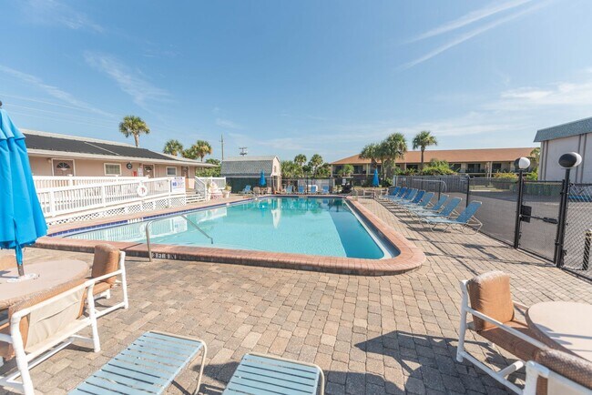 Building Photo - Escape to paradise at this vibrant Cocoa Beach condo! NOT AVAILABLE JAN-MARCH 2027