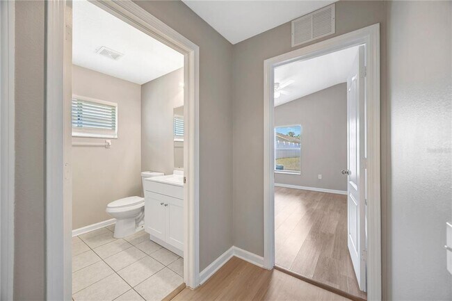 Building Photo - 30435 Annadale Dr